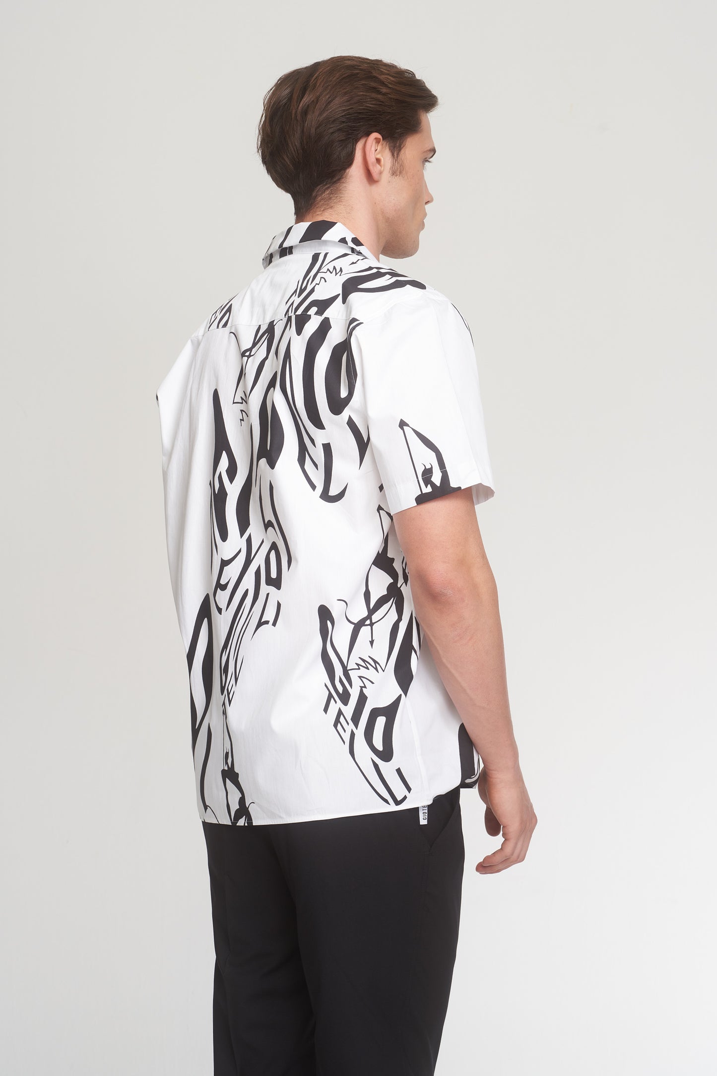 White - Black Oversized Weekend Shirt