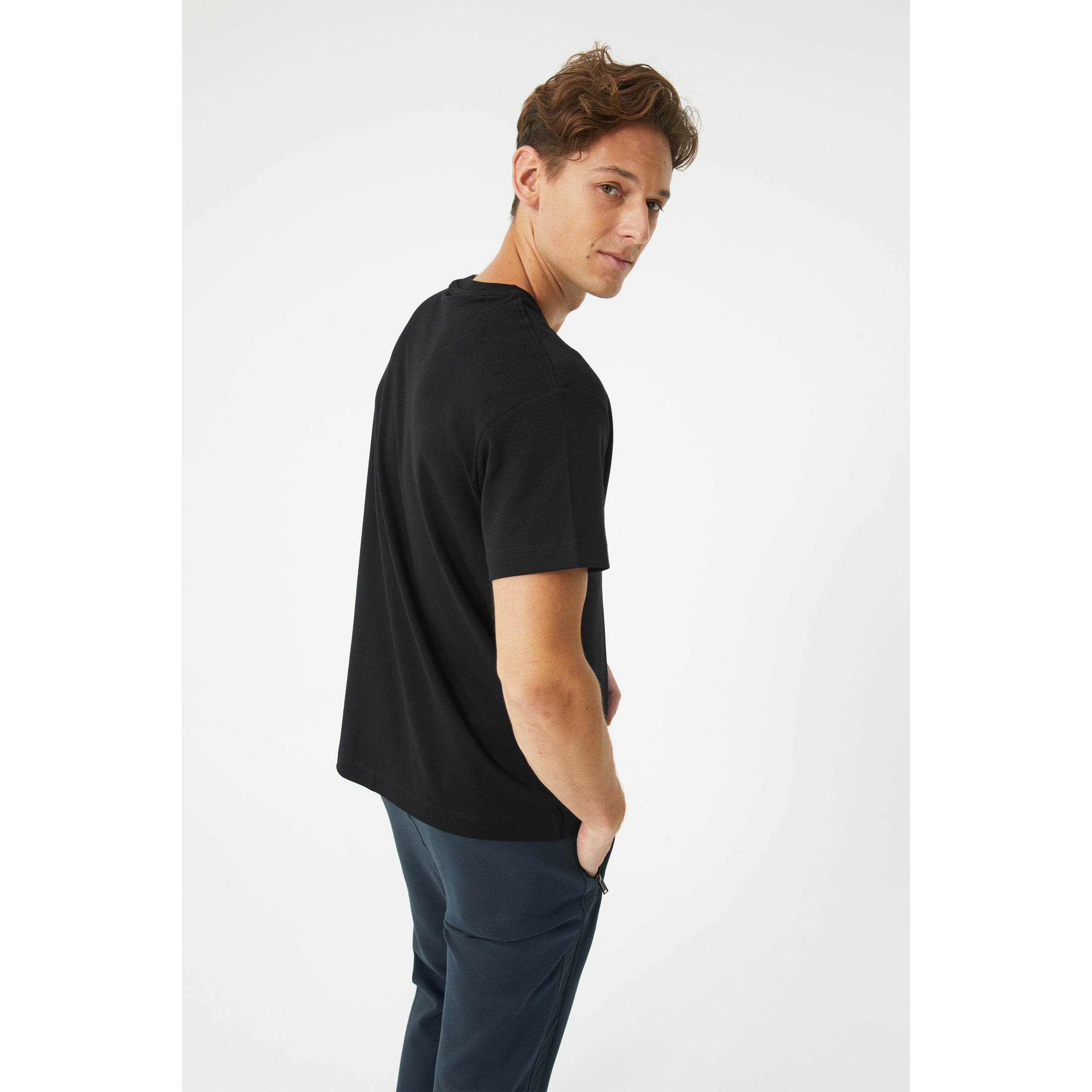 Black T-Shirt – Giotelli Canada